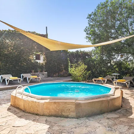Sa Marjal Villa *